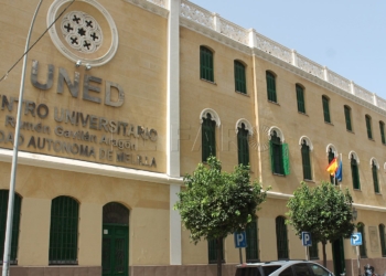 uned Profesores tutores de segunda: en la UNED sin contrato ni Seguridad Social