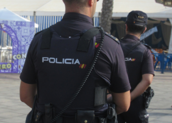 well 8 Las promesas a los policías