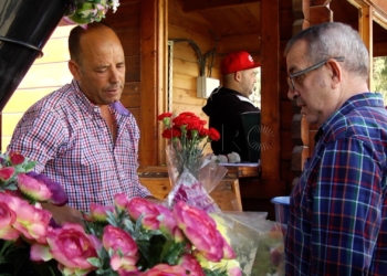 Los melillenses recuerdan a sus seres queridos Los melillenses recuerdan a sus seres queridos