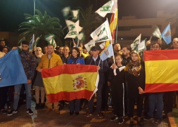 cpm pega carteles generales noviembre Coalición por Melilla busca la “igualdad” de la ciudad con el resto del país