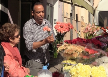 flores y dulces la tradicion en el 1 de noviembre Flores y dulces, la tradición en el 1 de noviembre