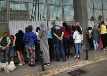 listas planes empleo Trabajadores de los Planes de Empleo de Melilla denuncian que no han cobrado la nómina