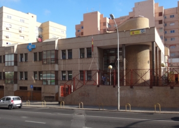 Centro Alfonso XIII Los centros de salud no abren el martes y el miércoles próximos