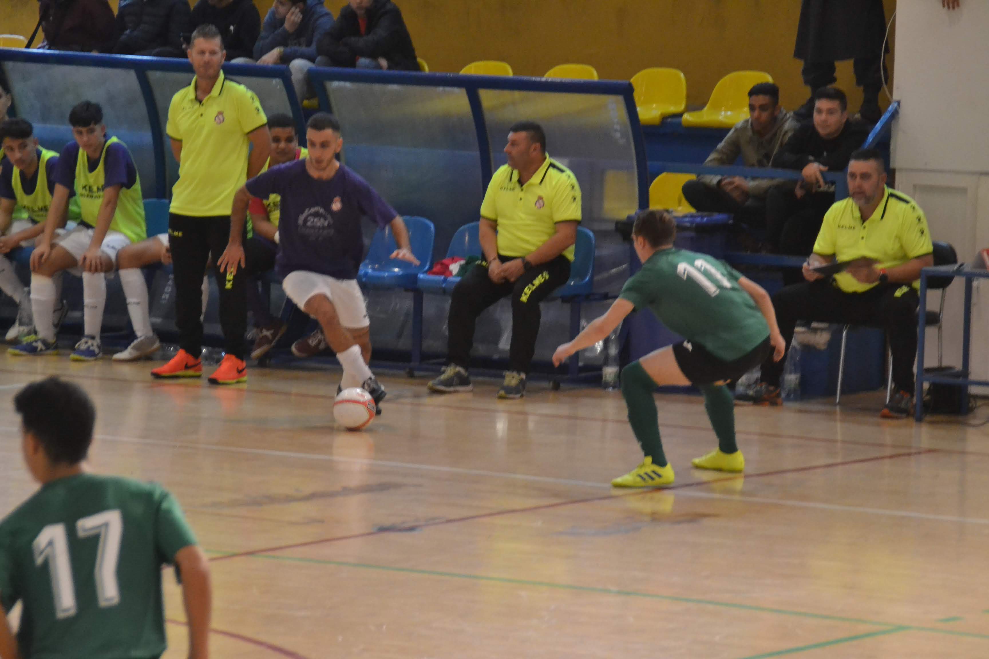 Los juveniles nacionales no tienen margen de error para huir del descenso