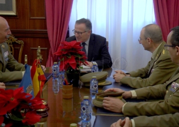 MINIATURA COMGEMEL Las autoridades locales reciben a los nuevos coroneles jefes de la Comgemel