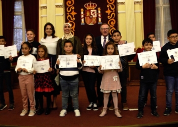 Premiados 13 niños por sus dibujos sobre la Constitución Premiados 13 niños por sus dibujos sobre la Constitución