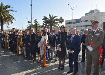 Los políticos defienden la Constitución, pero abren el debate de una “actualización”