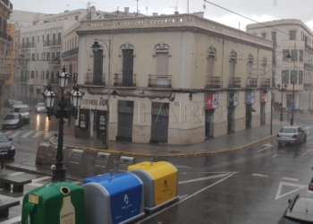lluvia Dos fuertes chaparrones en menos de 20 minutos sorprenden a los melillenses