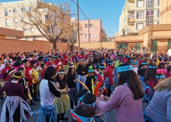 003 Colegio Real reflexiona sobre la paz con el lema ‘El mundo en tus manos’