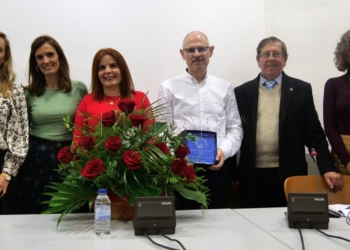 17 1 Trece Rosas mantiene vivo el espíritu de las mujeres