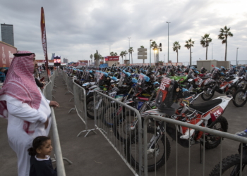 637137784080556931 Buen papel local en el debut del Dakar