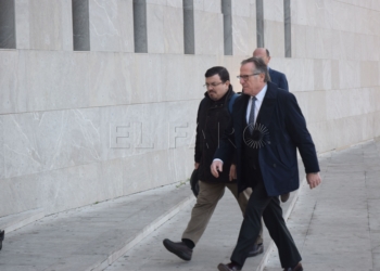 de castro juzgados Eduardo De Castro denuncia una “guerra jurídica” en su contra