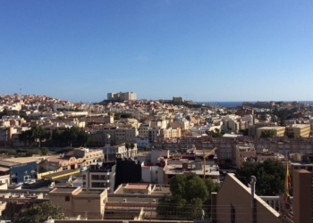 panoramica melilla La Ciudad saca a licitación un estudio de pobreza por contratación menor