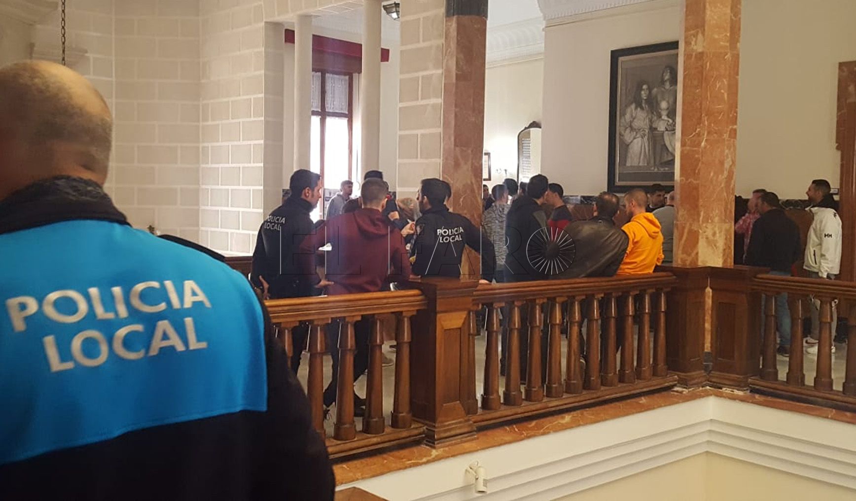 La Policía Local indignada, la CAM deja en el aire la mejorar de las condiciones