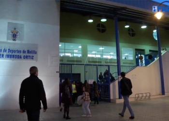 El PP asegura que es una venganza el cambio de nombre del pabellón Javier Imbroda