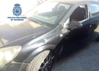 coche robo interior La Policía detiene a tres menores por robo con fuerza en interior de vehículo