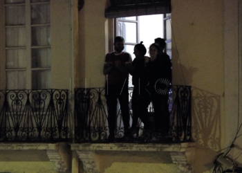 1 3 Aplausos por los sanitarios en Melilla