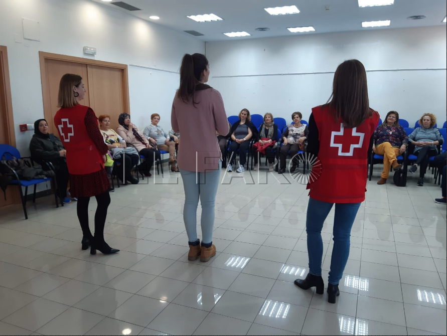Una charla para sensibilizar sobre igualdad a las mayores