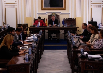 El pleno de Melilla aprueba un cambio en la gestión de residuos y un nuevo reglamento para su recogida El Pleno aprueba un cambio en la gestión de residuos y un nuevo reglamento para su recogida