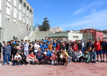 La UD Melilla visita el IES Rusadir
