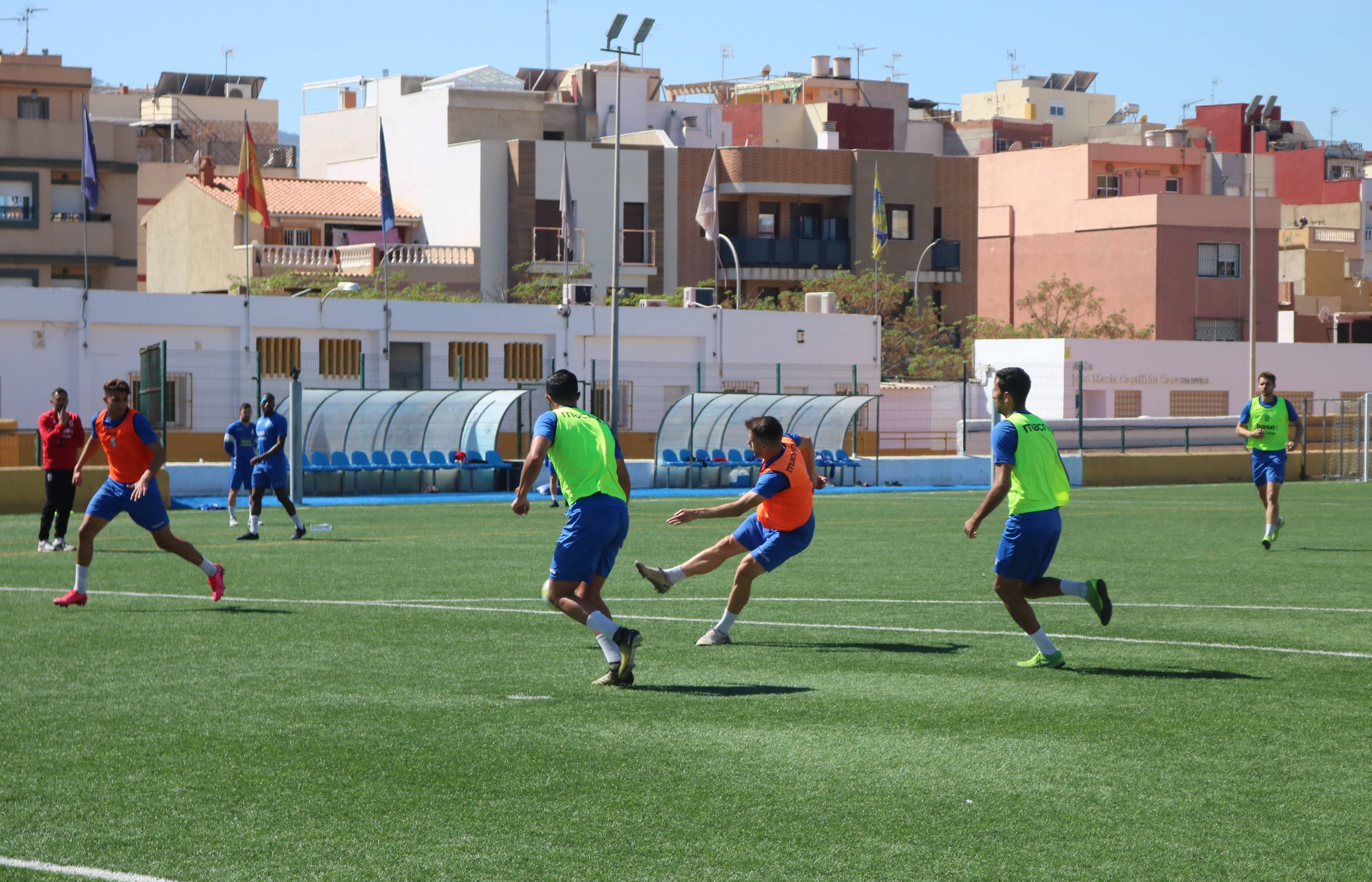 La UD Melilla y el Melilla Baloncesto, con su maquinaria totalmente parada