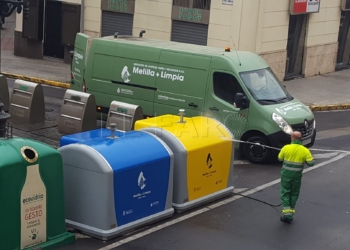 Limpieza contenedores Desinfectan diariamente taxis y COA que prestan servicios