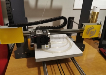 impresora 3d mascara protectora Siete máscaras hechas con impresora 3D llegan al Comarcal