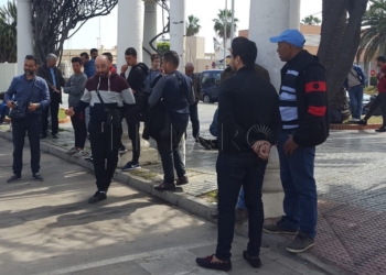 marroquies Los marroquíes que no pueden pasar rechazan la ayuda de la Ciudad