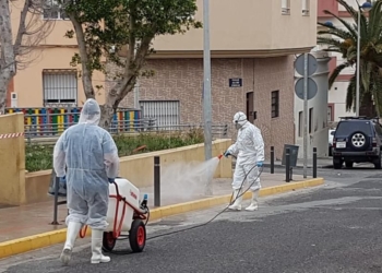 medio ambiente desinfecta Medio Ambiente refuerza la limpieza en Melilla
