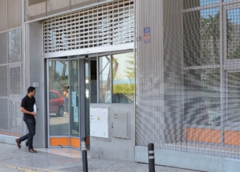 paro fachada La ciudad es la región donde más crece el número de contratos en un año: 9,7%