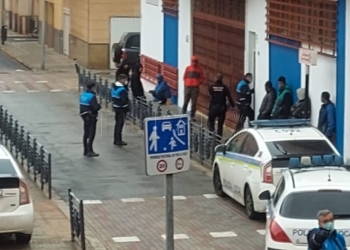 policia local web De Castro informa a Interior del problema de los marroquíes atrapados en Melilla