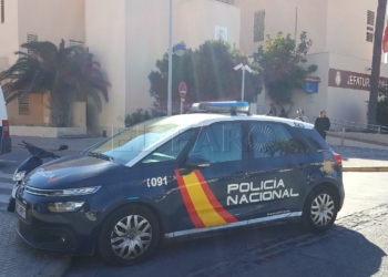 La Policía advierte del intento de robo en domicilios haciéndose pasar por técnicos de sanidad que inspeccionan el coronavirus