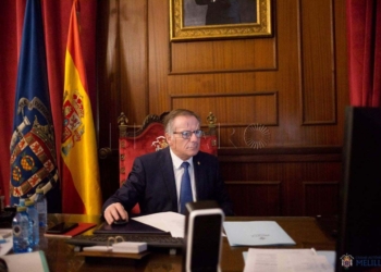 videoconferencia Eduardo De Castro pide al Gobierno central que “se aísle la ciudad”