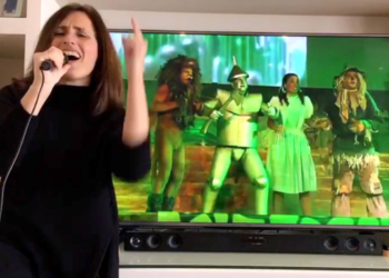 4 Artistas de Bombalurina cantan para hacer sonreír a los melillenses
