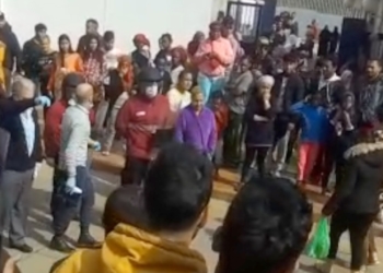 Protestas de los residentes del CETI por las medidas de confinamiento