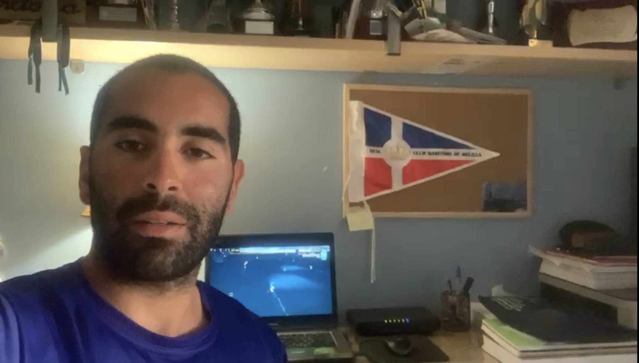 Yasir Mohamed repite triunfo con la cita semanal de la vela virtual