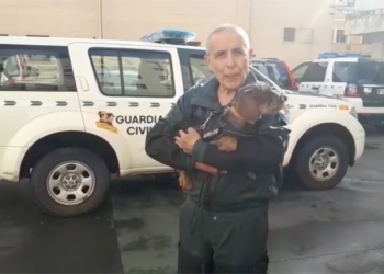 gerardo vilma guardia civil melilla autismo La Guardia Civil se une a la concienciación sobre el autismo en el 2 de abril