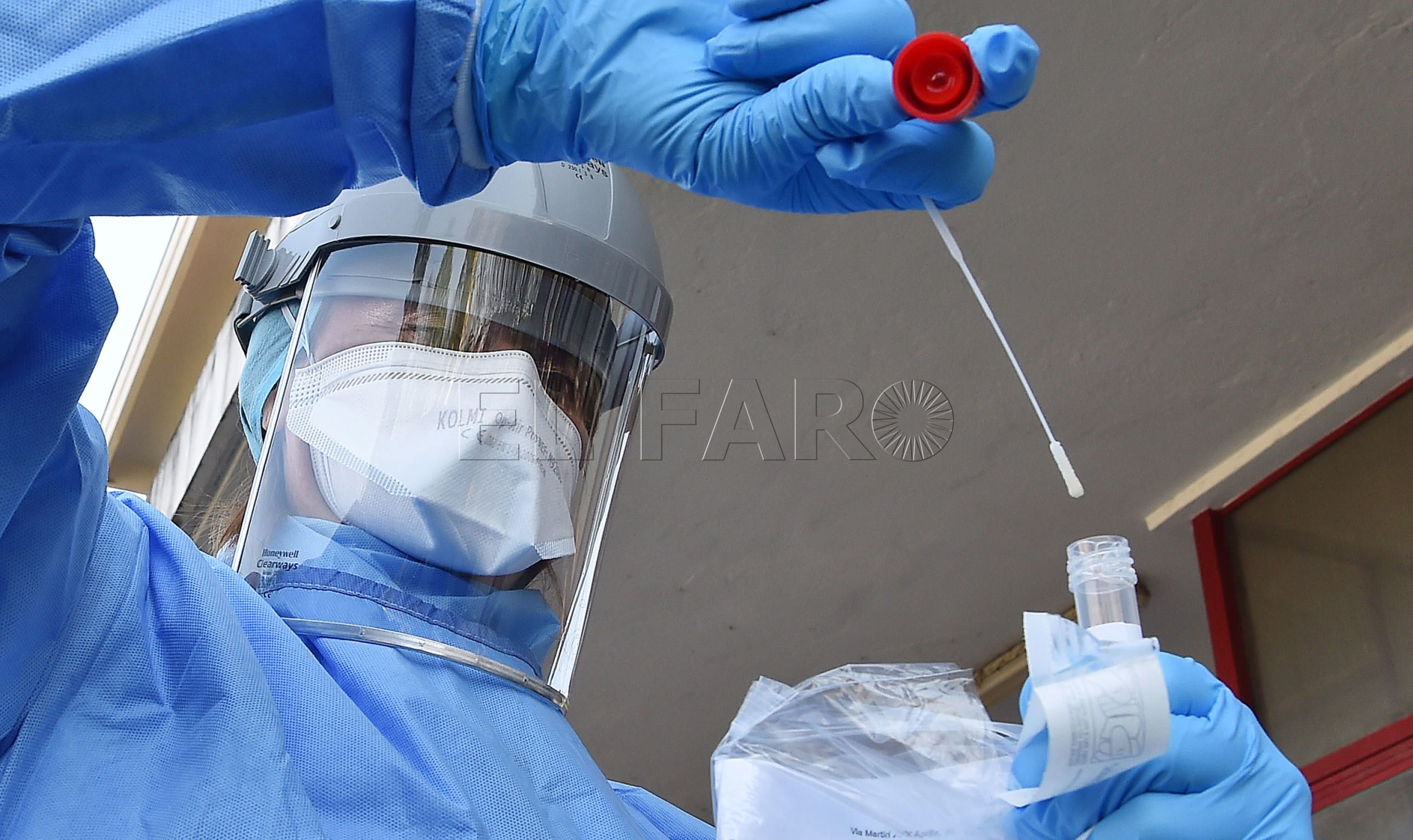 test coronavirus Descienden ligeramente los casos activos de covid en Melilla