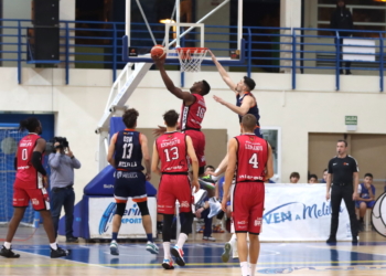 El Club Melilla Baloncesto en su enfrentamiento ante el Valladolid.