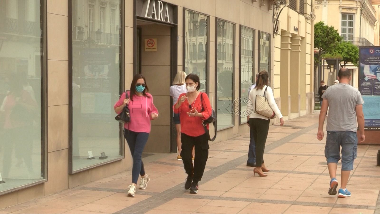 gente caminando fase 2 Melilla respetará los tiempos de la desescalada