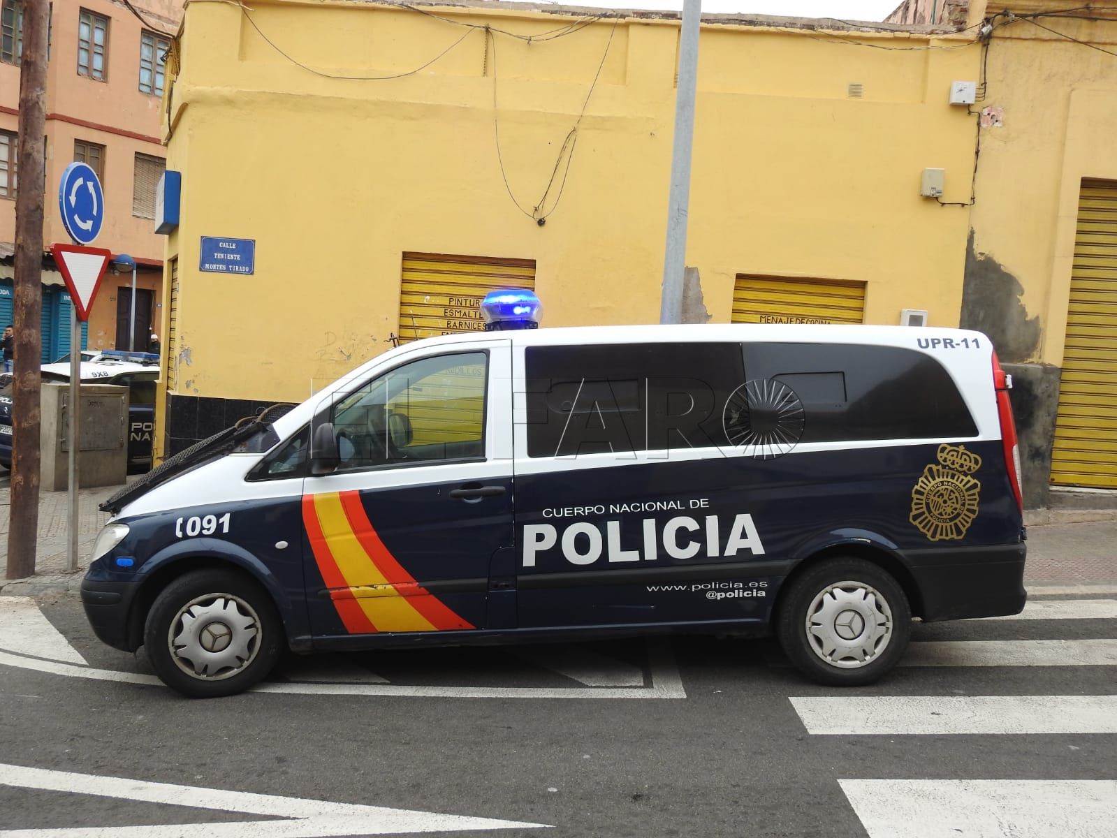 patrulla policia nacional Más de 550 actuaciones este verano contra el tráfico de drogas en el Rastro