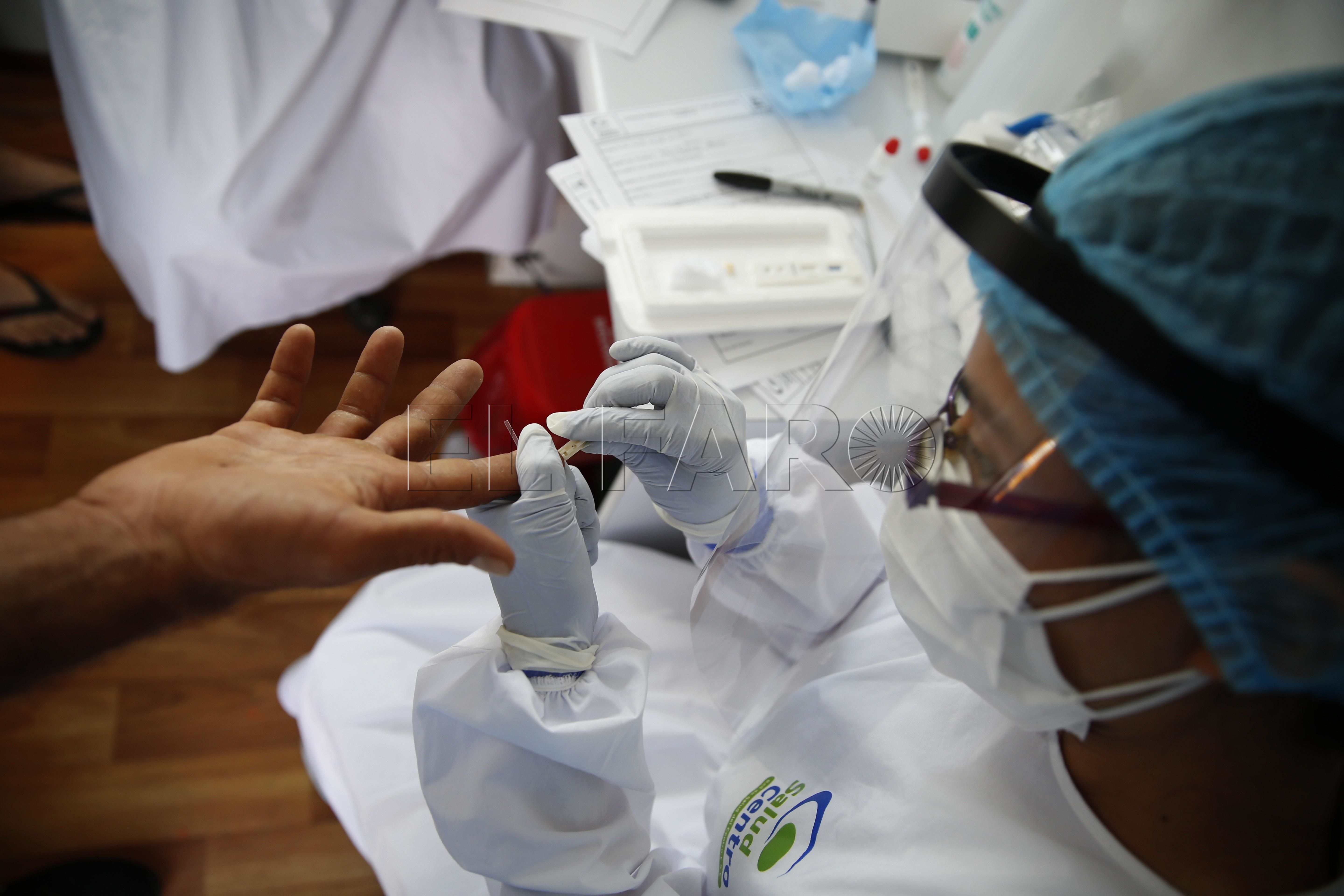 pruebas coronavirus Baja hasta 40 el número de casos activos de coronavirus en Melilla
