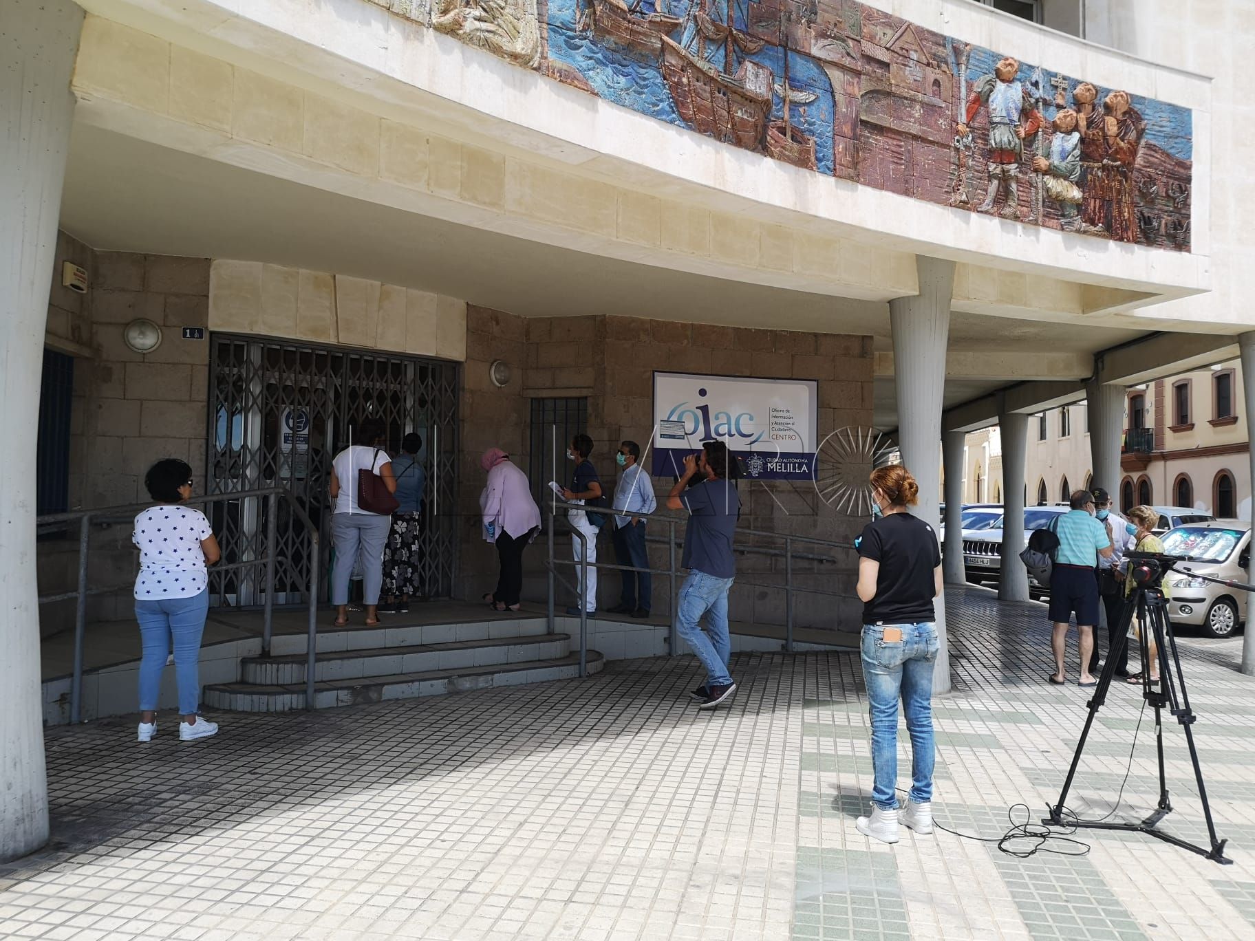 colas de ayer Podemos tilda de "vergüenza" la reapertura de las oficinas de atención al ciudadano