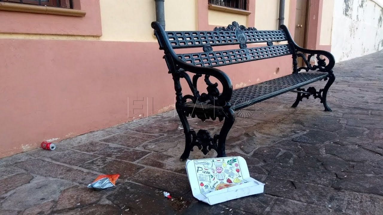 melilla la vieja amanece entre basura Melilla La Vieja amanece entre basura