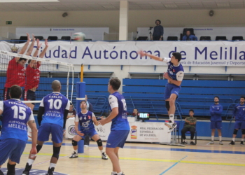 El voleibol debuta a domicilio en Almoradí