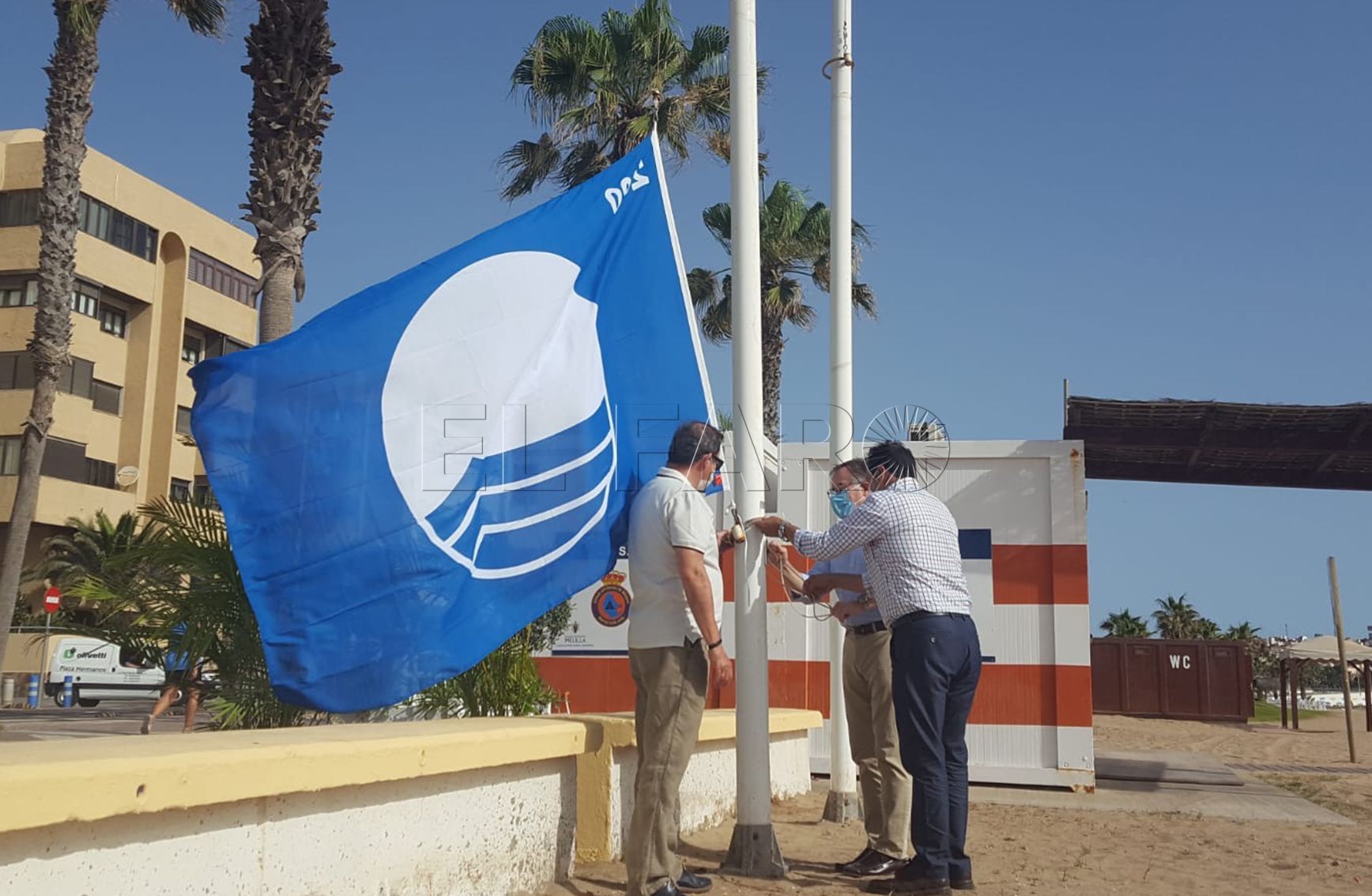 bandera azul melilla La bandera azul ondea en Los Cárabos