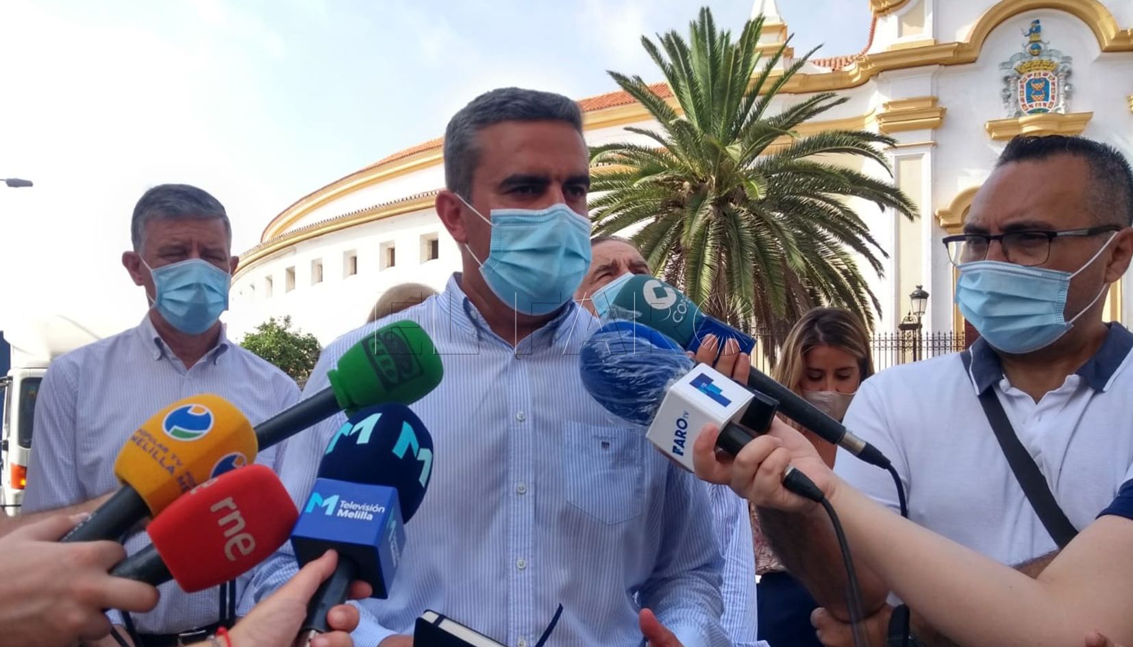 pp El PP afea al Gobierno que la atención de migrantes la haga la Ciudad