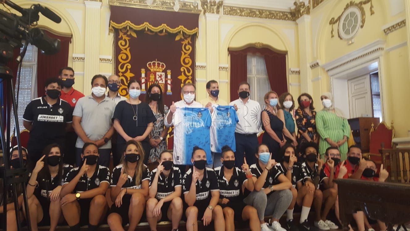 reciben torreblanca cam La Ciudad reconoce el esfuerzo y el trabajo del Torreblanca