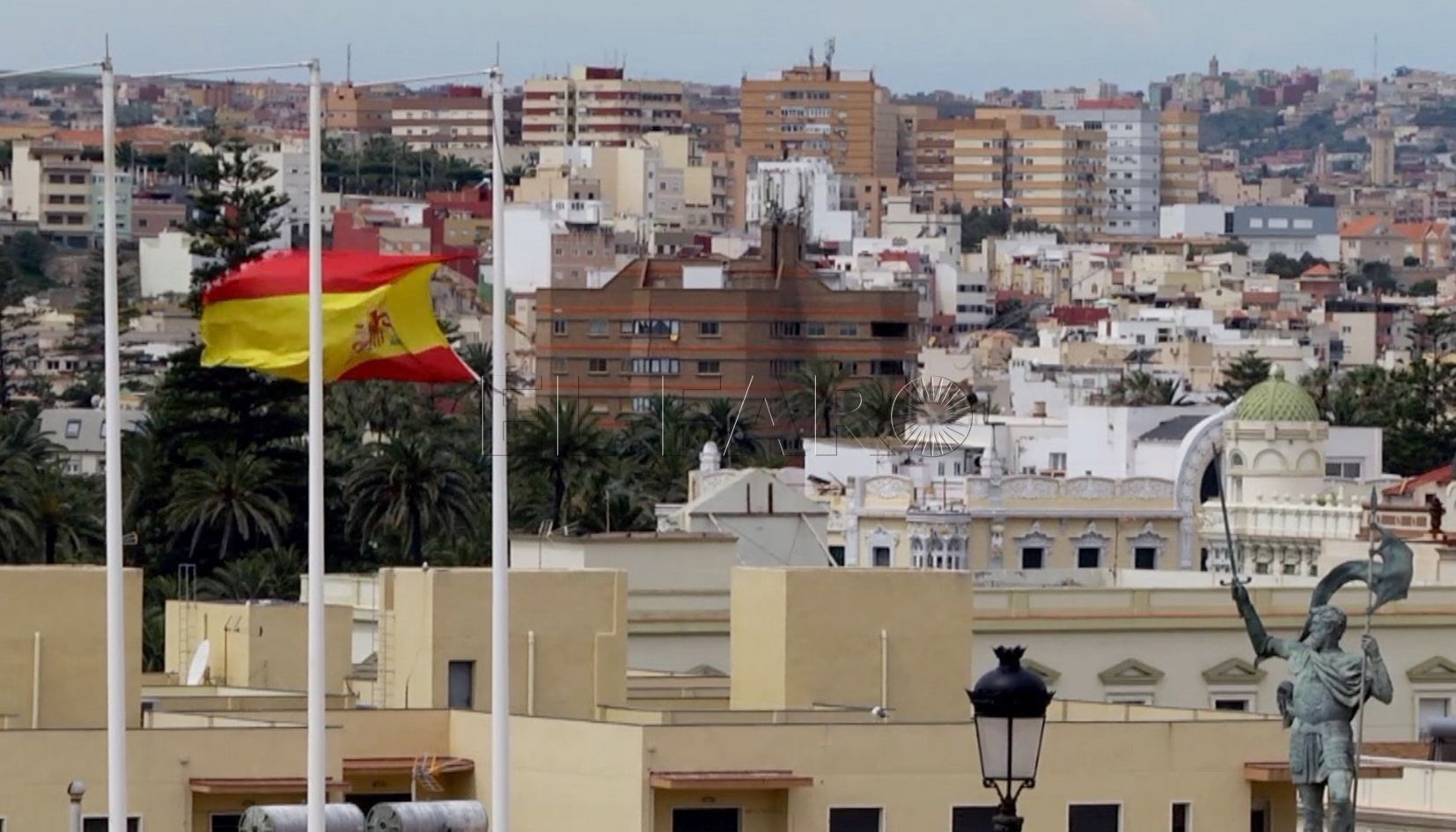 Melilla pasa la madrugada y toda la mañana con alerta amarilla por fenómenos costeros