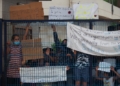 CETI WEB 1 Continúan las protestas en el CETI de Melilla durante la noche